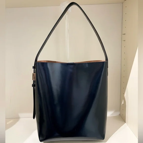 NWT J. CREW Edie bucket bag in black Italian leather - Picture 5 of 11